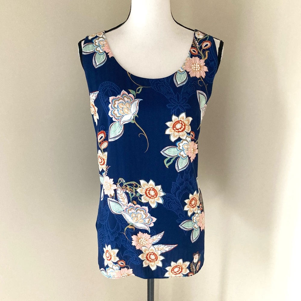 Chico's Reversible Sleeveless Tank – Navy Floral & Nautical Stripe Size L - Picture 4 of 13
